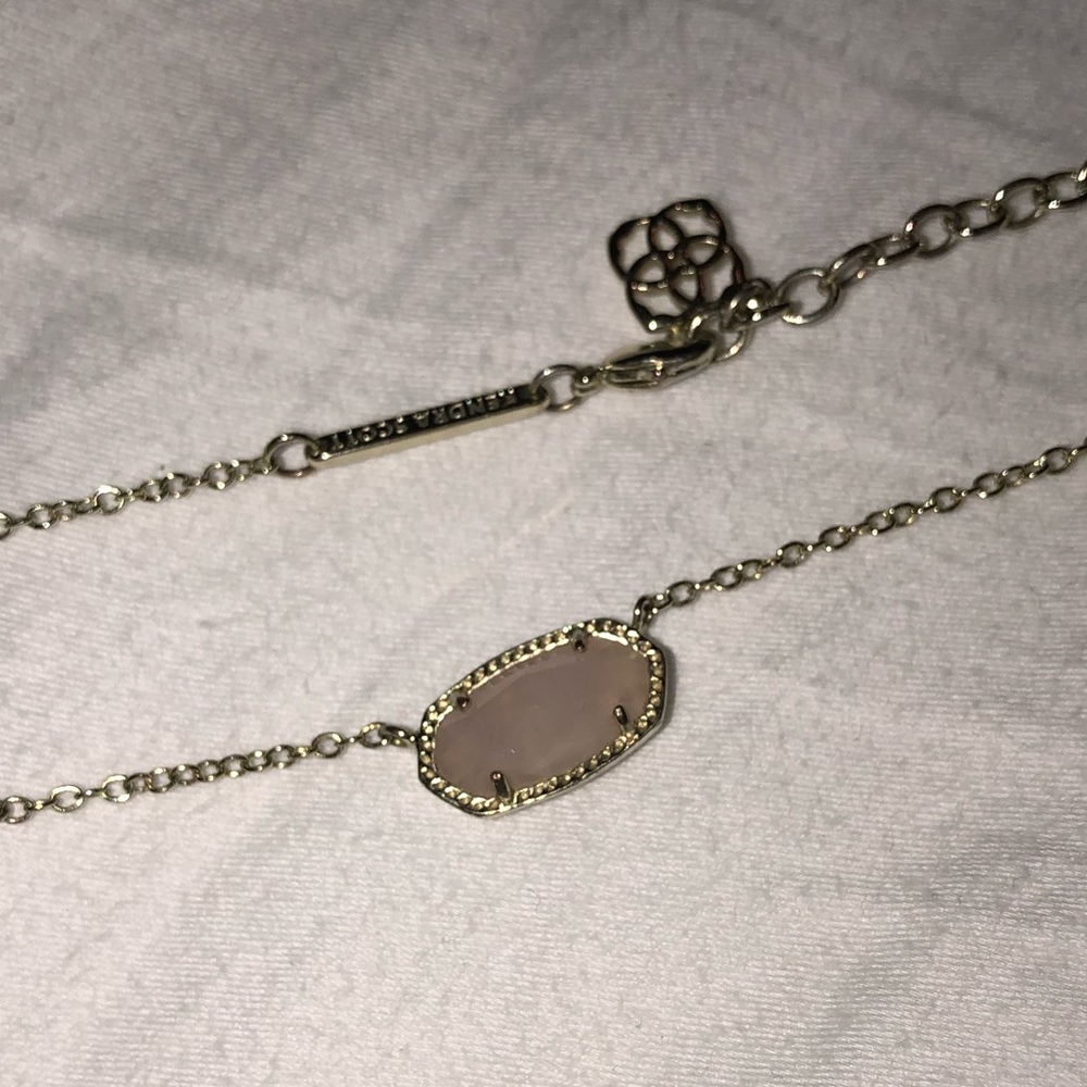 Kendra Scott necklace